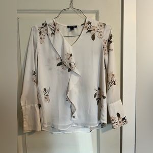 Roz & Ali White Floral Blouse